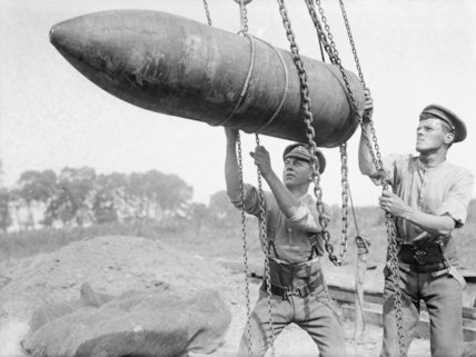 http://www.iwmprints.org.uk/image/1100281/brooks-e-lt-gunners-of-the-royal-marine-artillery-hoisting-a-15-inch-shell-somme-1916