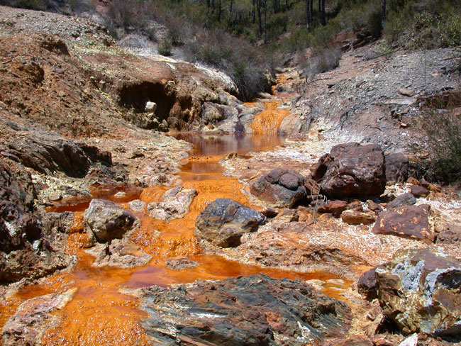https://en.wikipedia.org/wiki/Environmental_impact_of_mining image source here